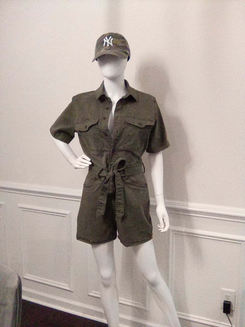 NEW Universal Thread Short Sleeve Denim Romper Olive Green Size 4 Jumpsuit - Picture 3 of 16